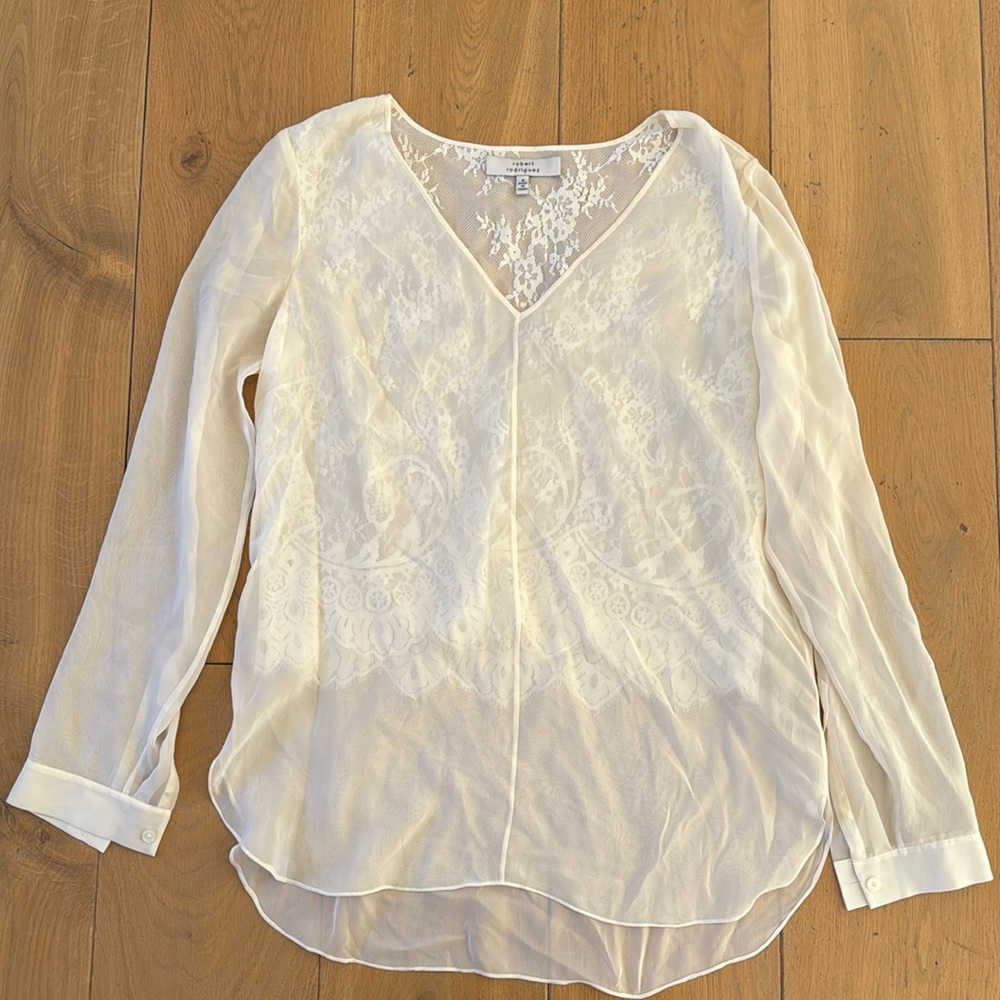 robert rodriguez, size 8, cream, lace, blouse, long sleeve, great condition,